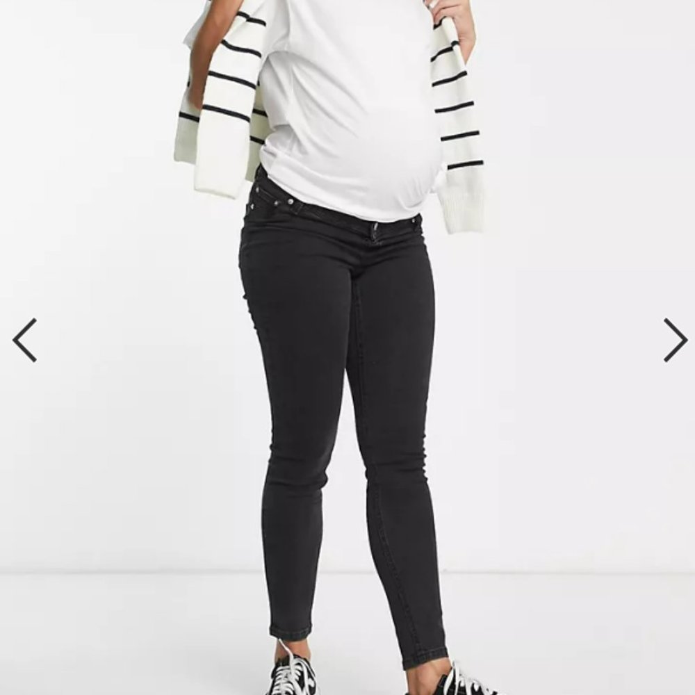 ASOS DESIGN Maternity ultimate skinny jeans in washed black with over-the-bump